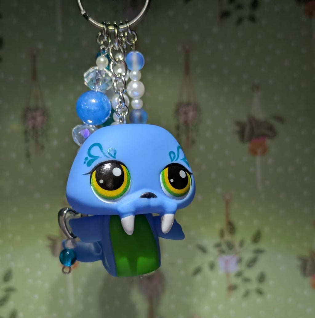 Blue Walrus - Genuine Littlest Pet Shop Figure Keyring / Bag Charm